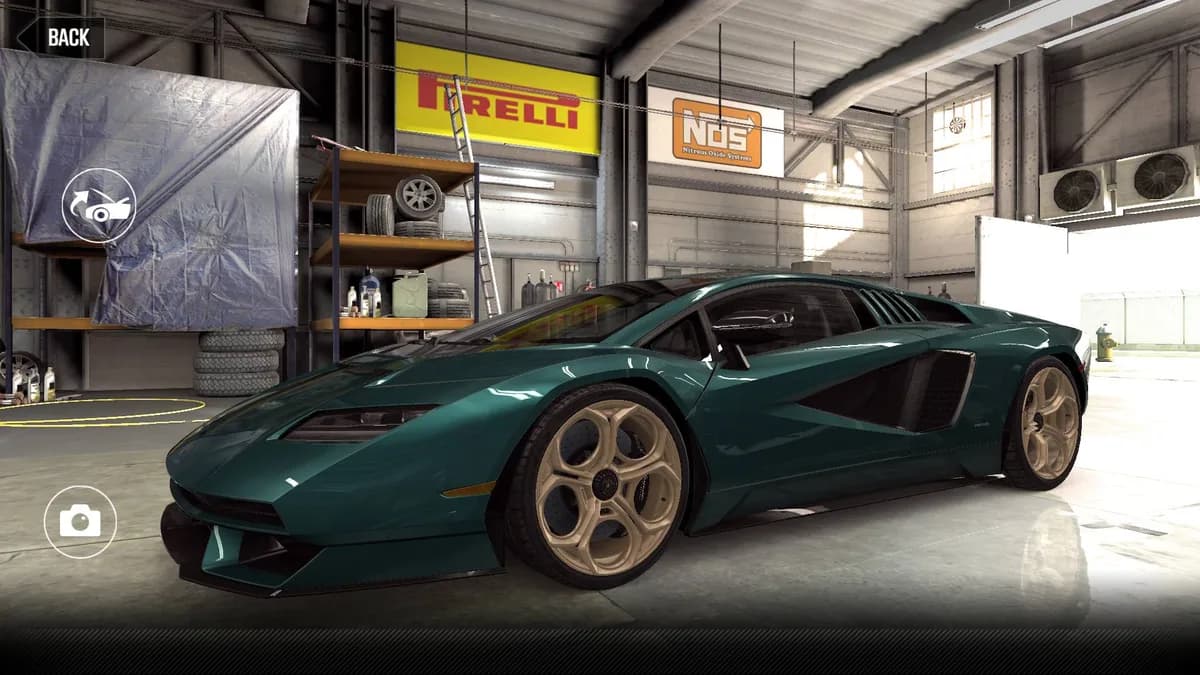Lamborghini Countach LPI 800-4 CSR2 season prize car in VerdeAbete