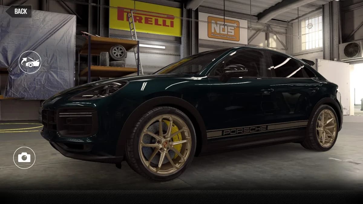Porsche Cayenne Turbo GT CSR2 season prize car in RacingGreen