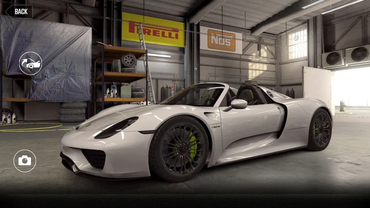 Porsche 918 Spyder (2015)