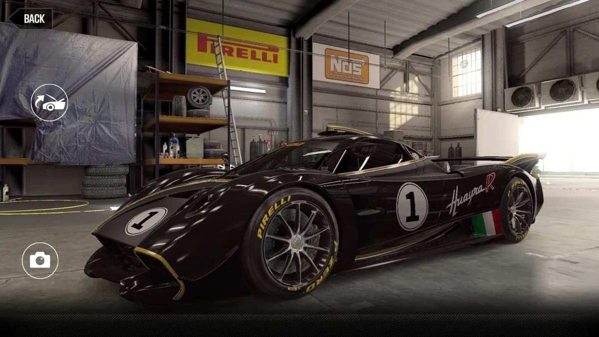 CSR2 Pagani Huayra R Car
