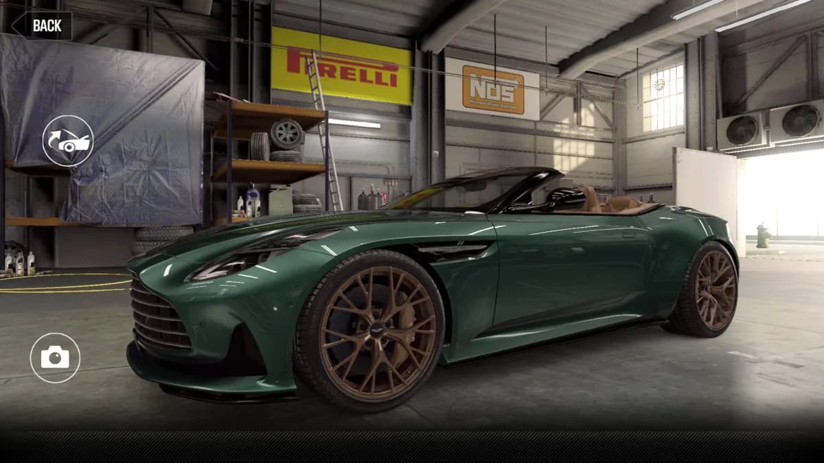 Aston Martin DB12 Volante