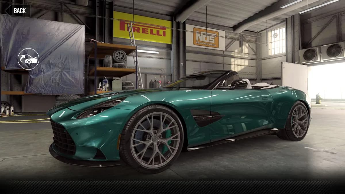 Aston Martin Vanquish V (2025)