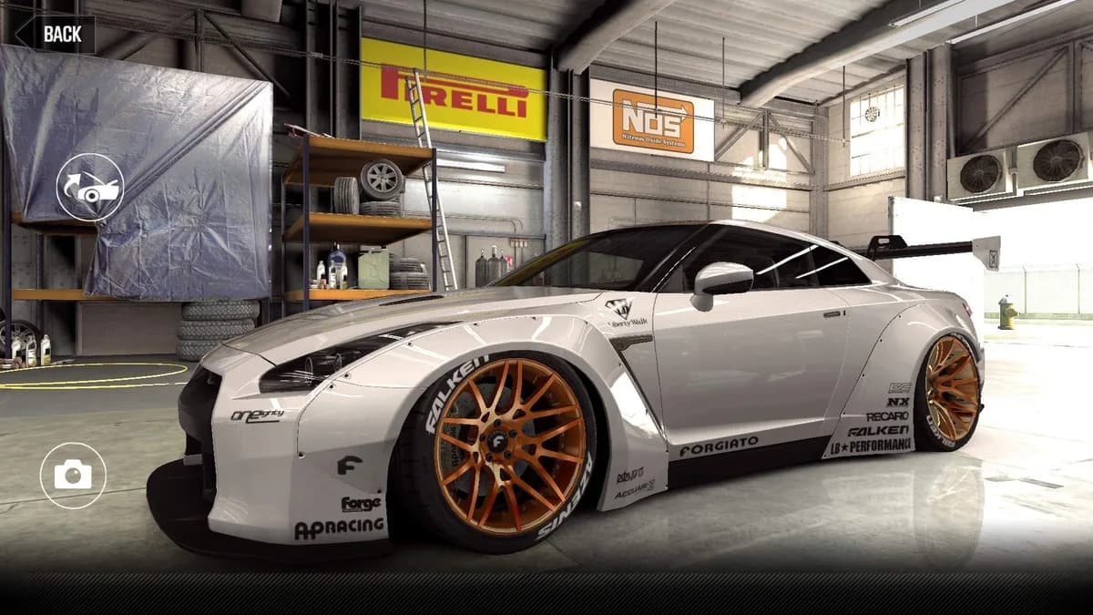 Nissan GTR (2015)