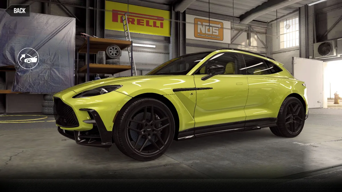 Aston Martin DBXS (2026)